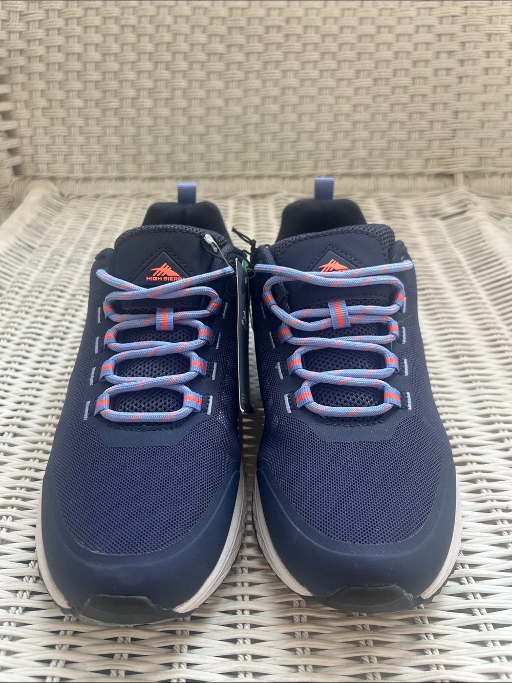 NWT HIGH Sierra Women’s Trail Sneaker